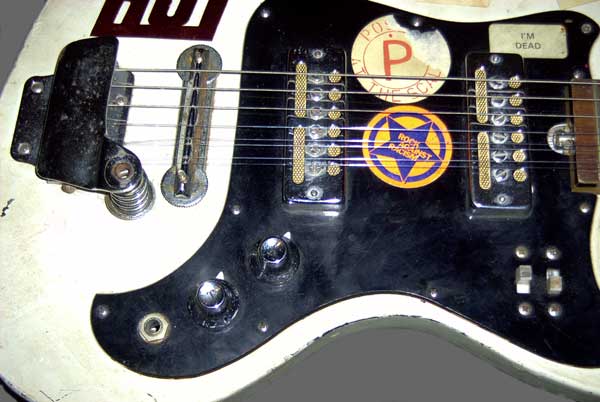 8string3.jpg